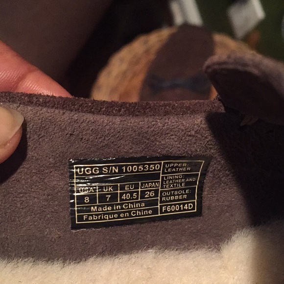 Uggs - Picture 4 of 4